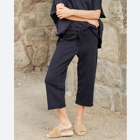 Frank & Eileen CATHERINE Triple Fleece Wide Leg Crop Sweatpants Size: L Navy - Picture 3 of 16